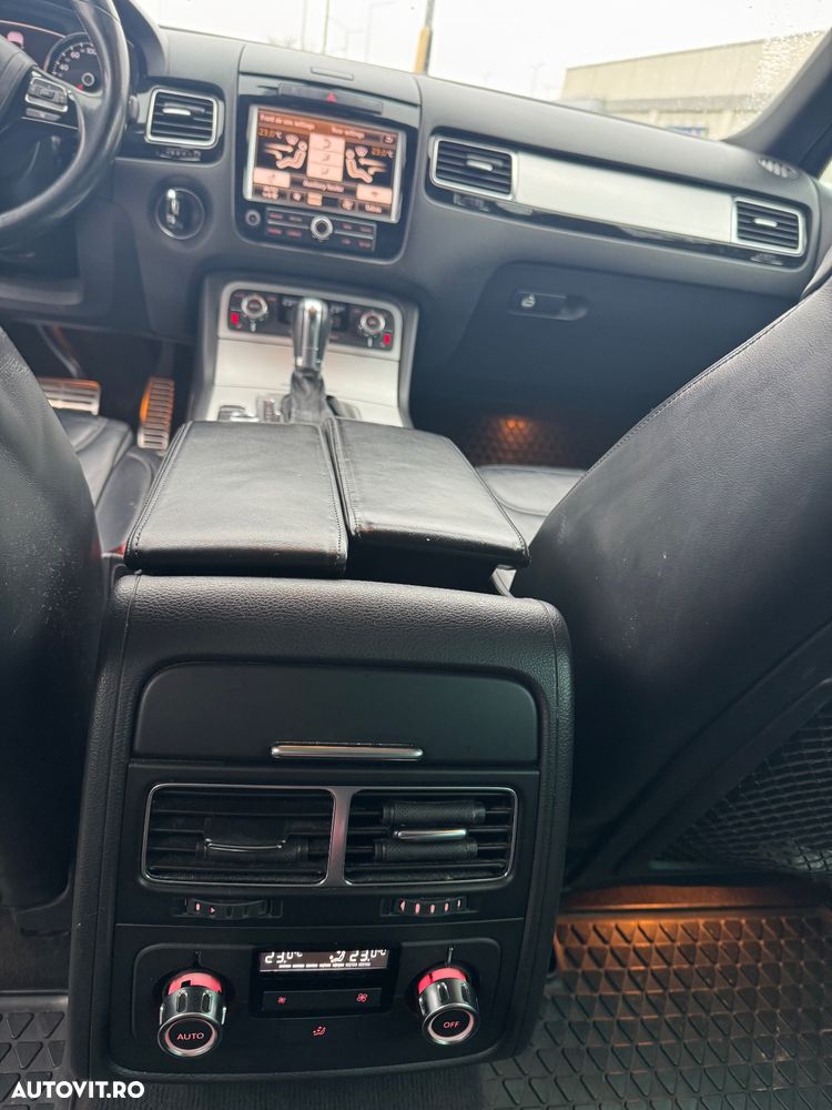 Volkswagen Touareg - 21