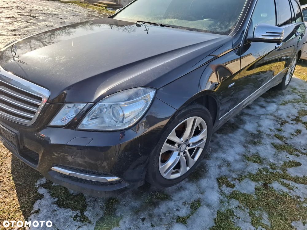 Mercedes-Benz Klasa E 220 CDI DPF BlueEFFICIENCY Automatik Avantgarde - 10