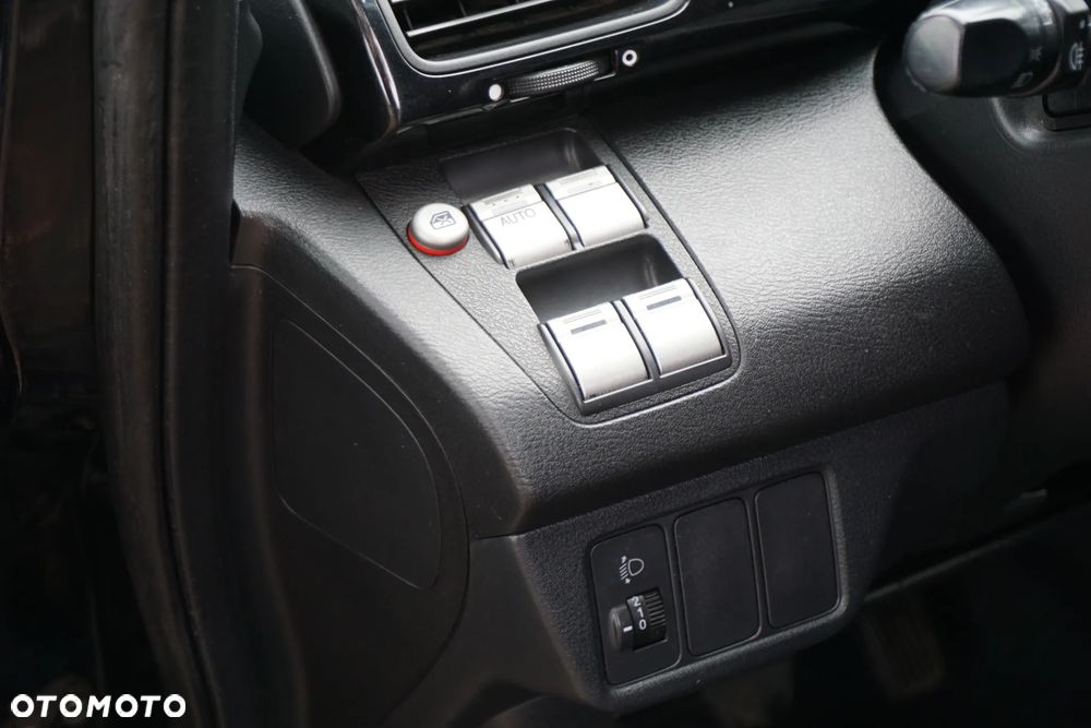 Honda FR-V 1.7 - 18