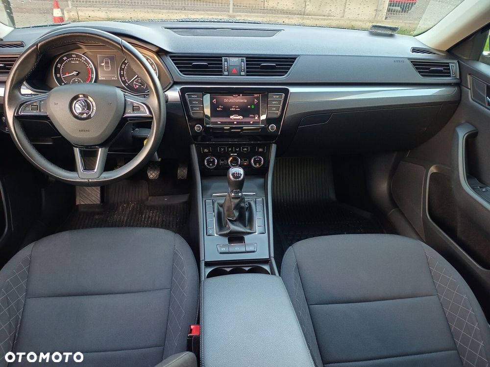 Skoda Superb 1.4 TSI ACT Active - 10