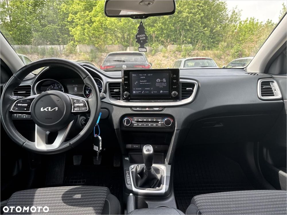 Kia Ceed 1.5 T-GDI M - 12