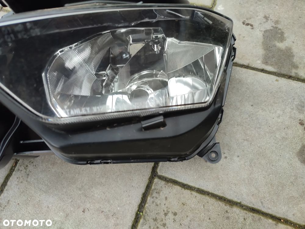 Lampa przód, reflektor Yamaha R3 - 12