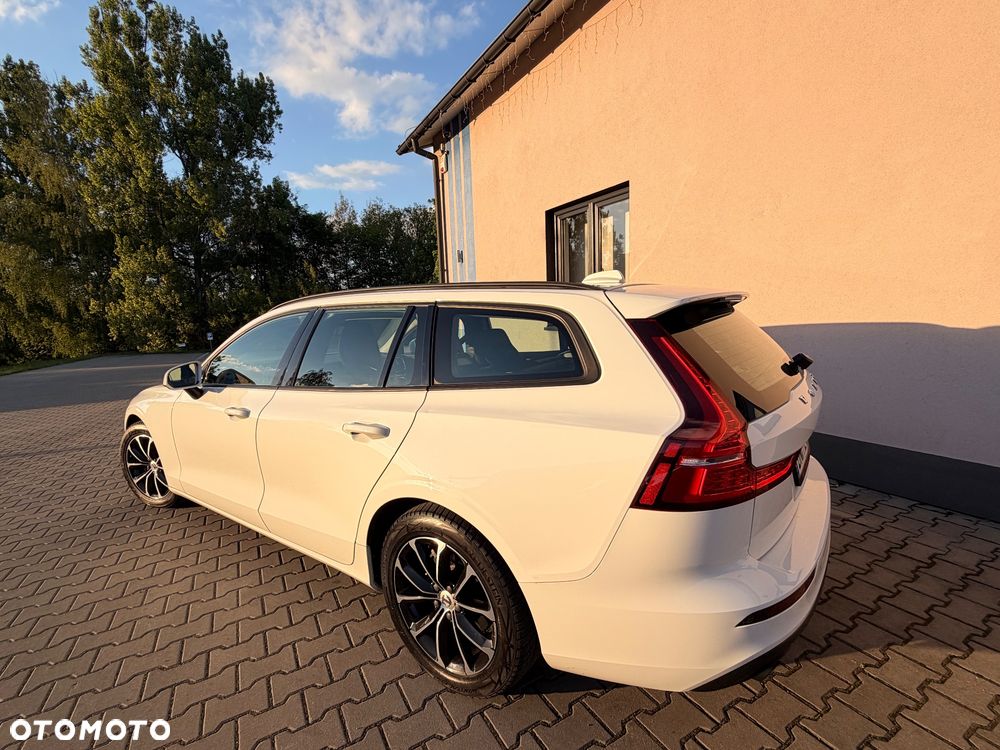 Volvo V60 T4 Geartronic Momentum Pro - 23