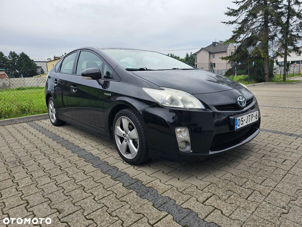 Toyota Prius - 4