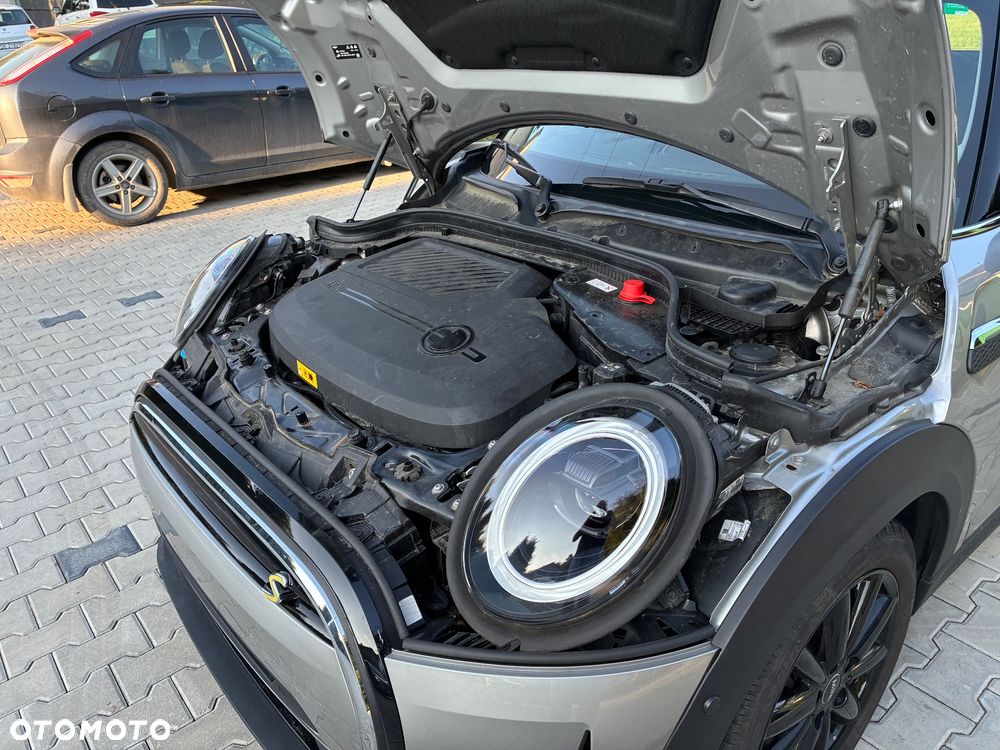 MINI Cooper E Classic Trim - 15