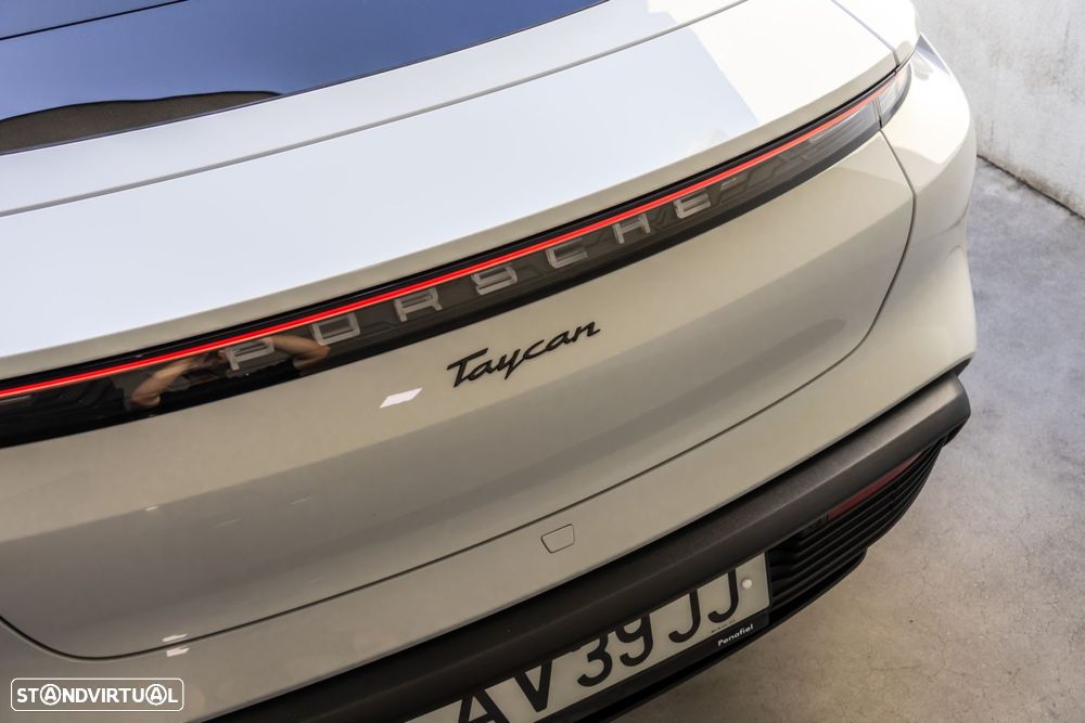 Porsche Taycan Bateria Performance Plus - 8
