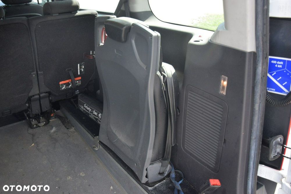 Ford Tourneo Connect Grand - 21