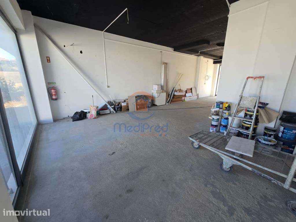 Loja NOVA com 80 m2 | Caneças - Grande imagem: 4/7