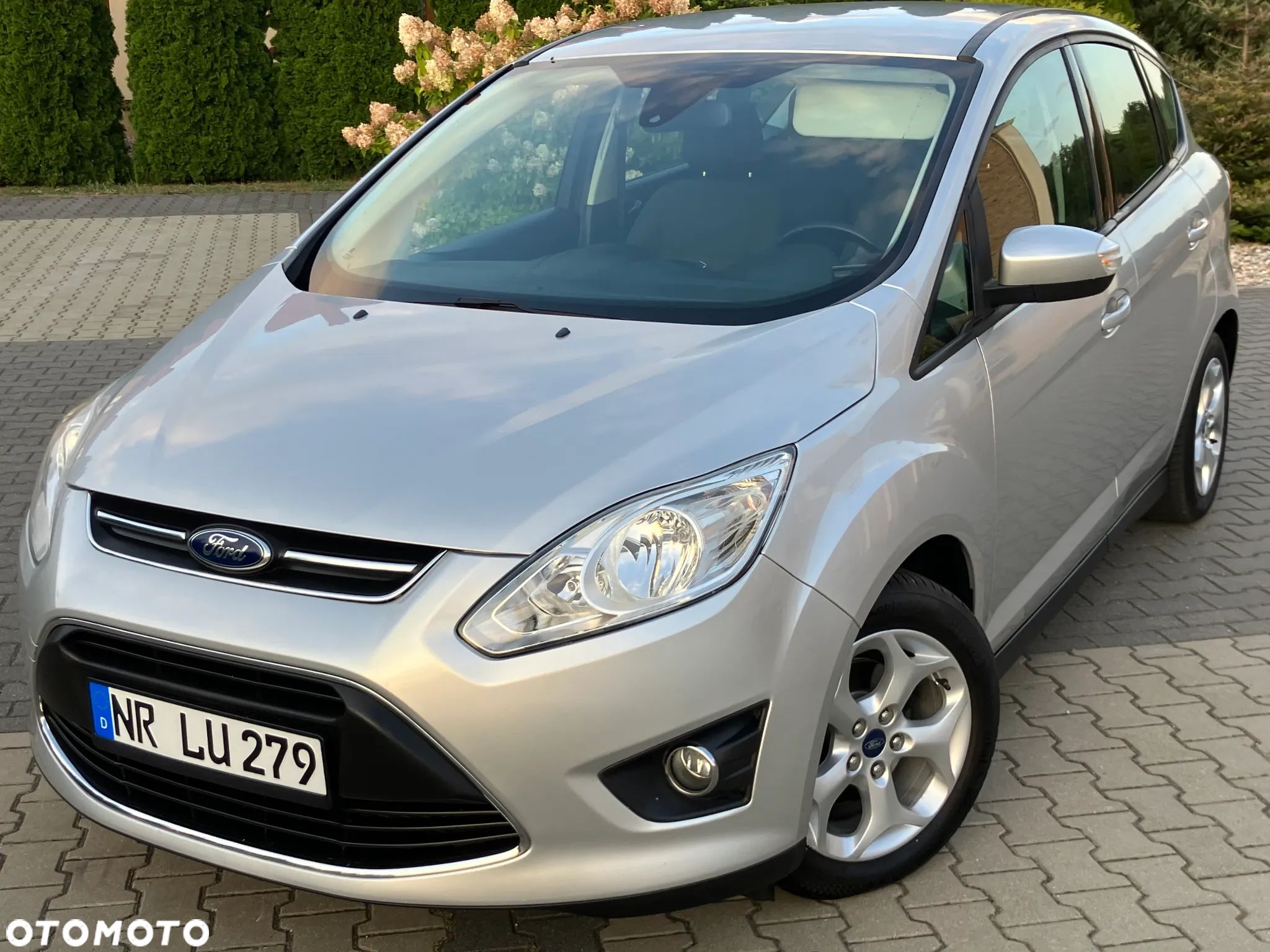Ford C-MAX 1.6 Ti-VCT SYNC Edition - 1