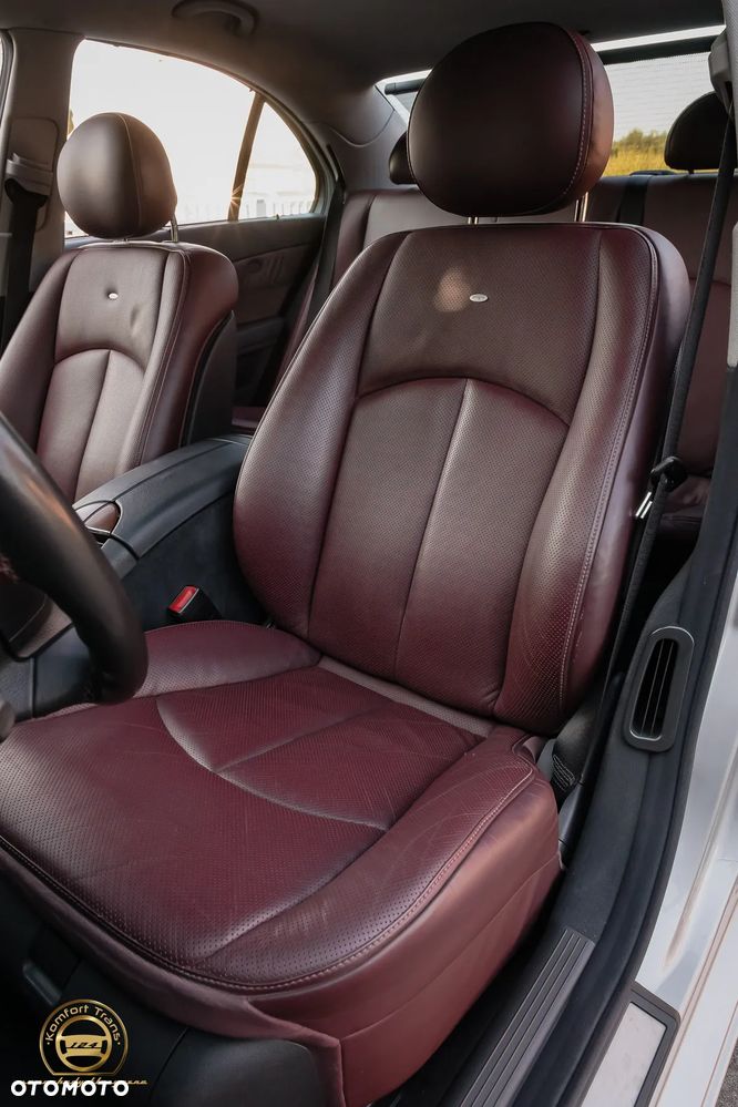 Mercedes-Benz Klasa E 500 4-Matic Avantgarde - 26
