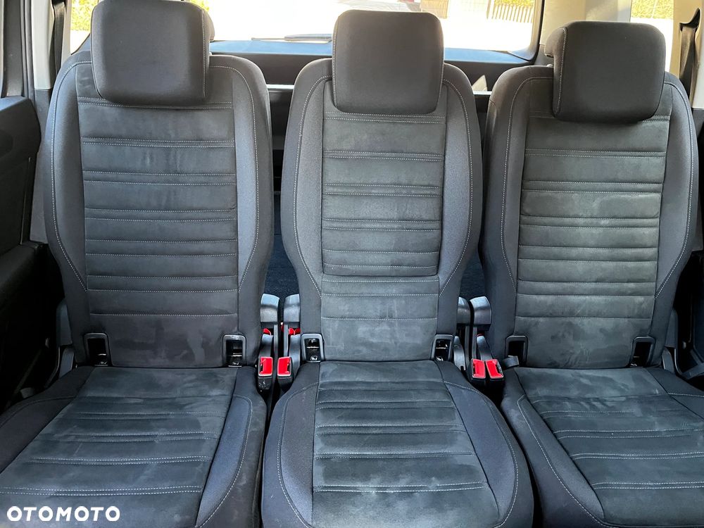 Volkswagen Touran 1.6 TDI SCR BlueMotion Technology Comfortline - 11