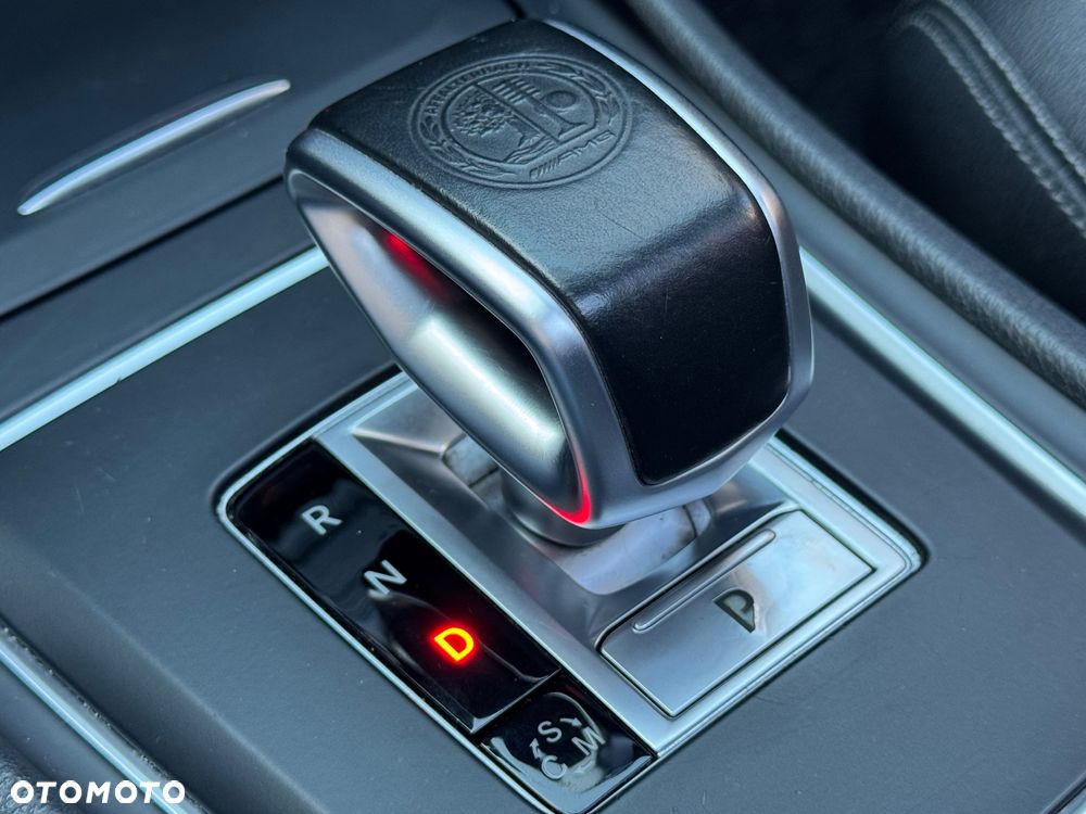 Mercedes-Benz CLA 45 AMG 4Matic 7G-DCT - 27