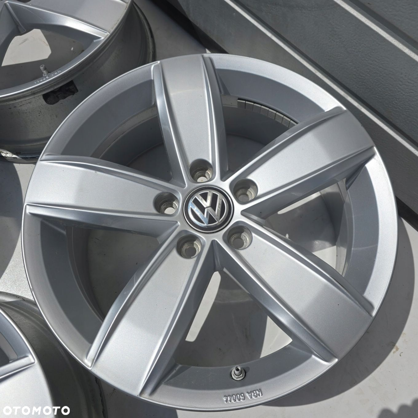 VW PASSAT B7 B8 CC TIGUAN II I T-ROC SHARAN GOLF VI VII CADDY 5x112 17 4X - 4