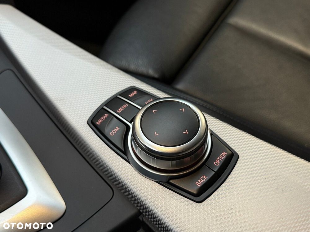 BMW Seria 3 320i GPF M Sport - 35