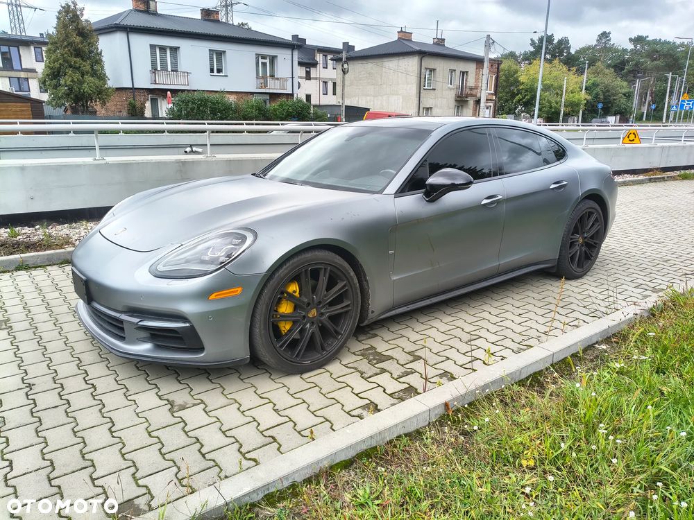 Porsche Panamera 4 - 1