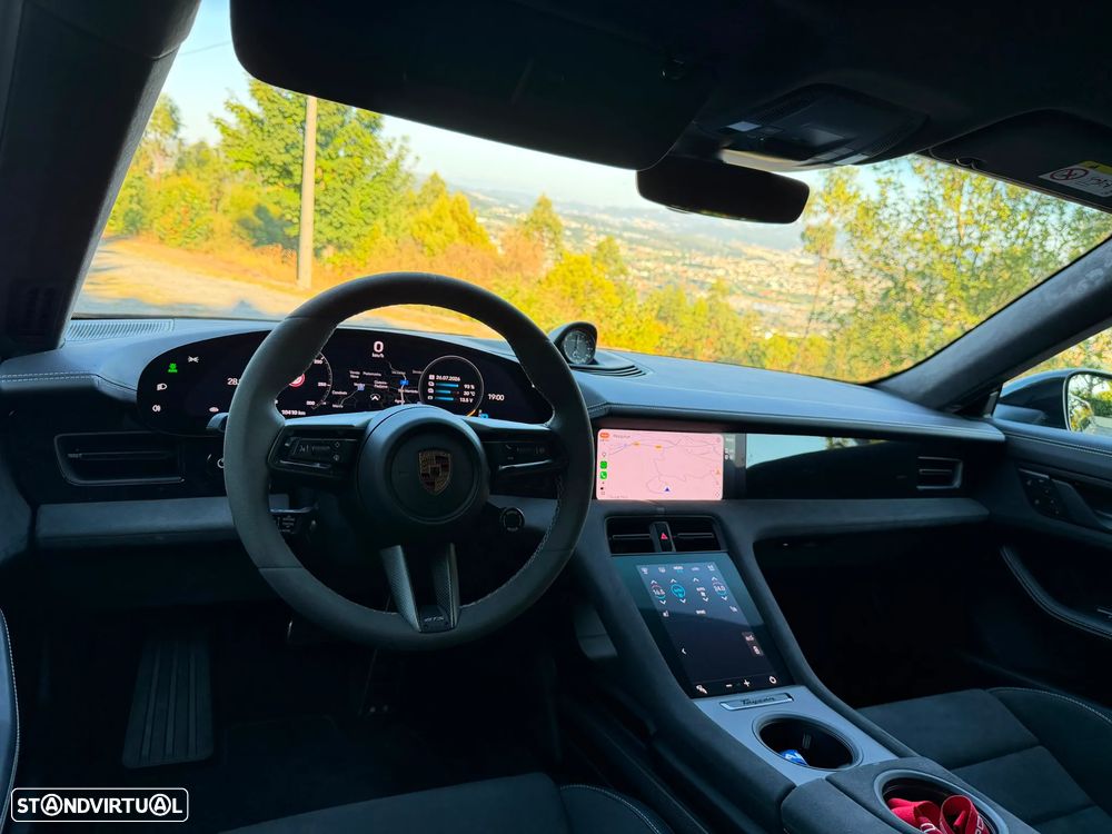 Porsche Taycan Sport Turismo GTS - 28