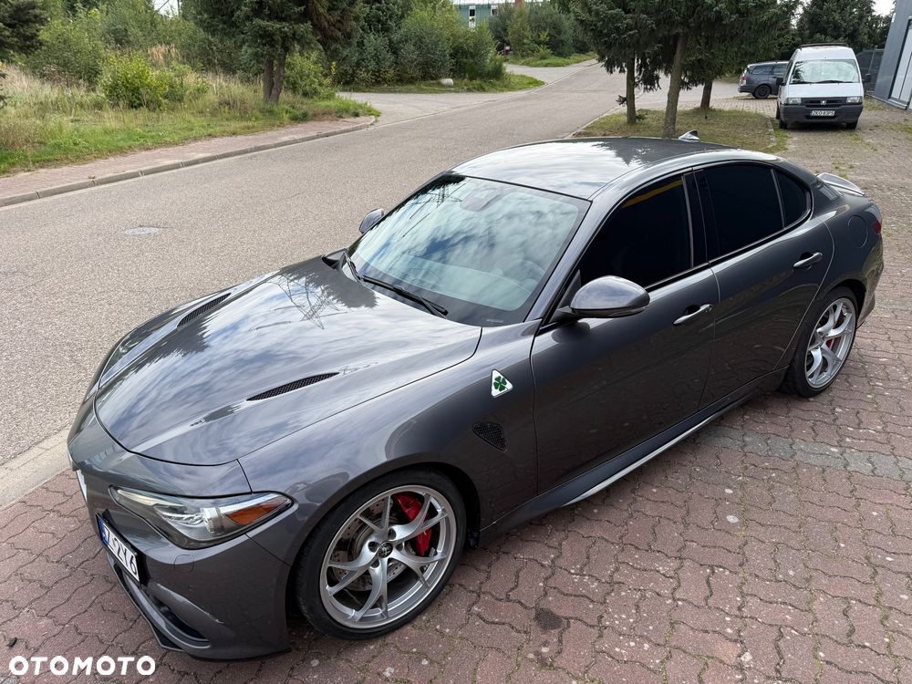 Alfa Romeo Giulia 2.9 Bi Turbo V6 Quadrifoglio - 2
