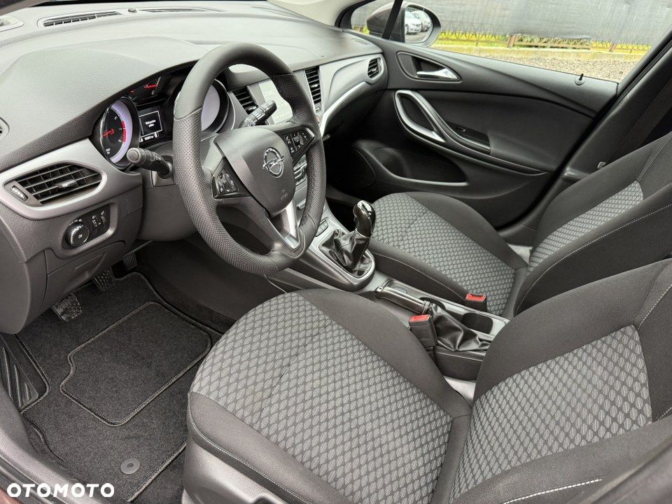 Opel Astra 1.4 Turbo Innovation - 18