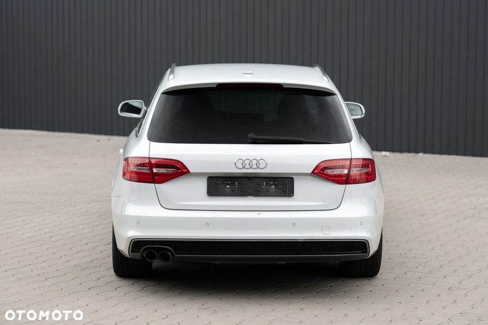 Audi A4 Avant 2.0 TDI DPF S line Sportpaket - 8