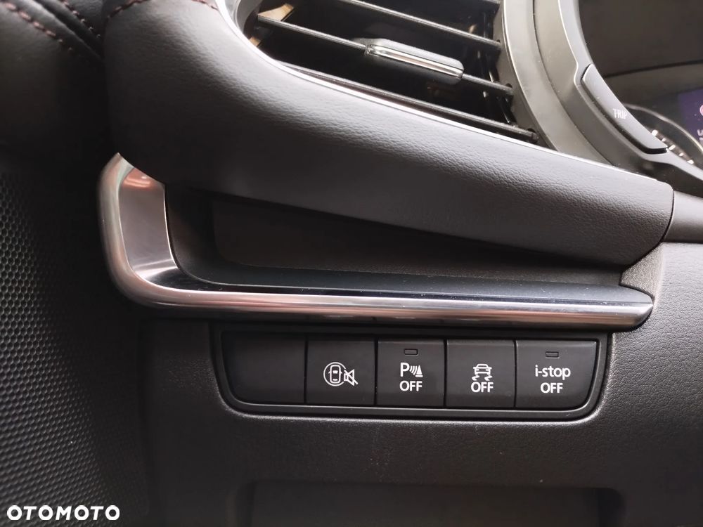 Mazda 3 2.0 mHEV Exclusive Line - 10