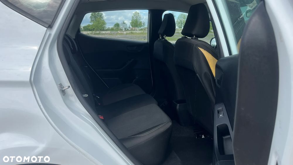 Ford Fiesta 1.1 S&S COOL&CONNECT - 18