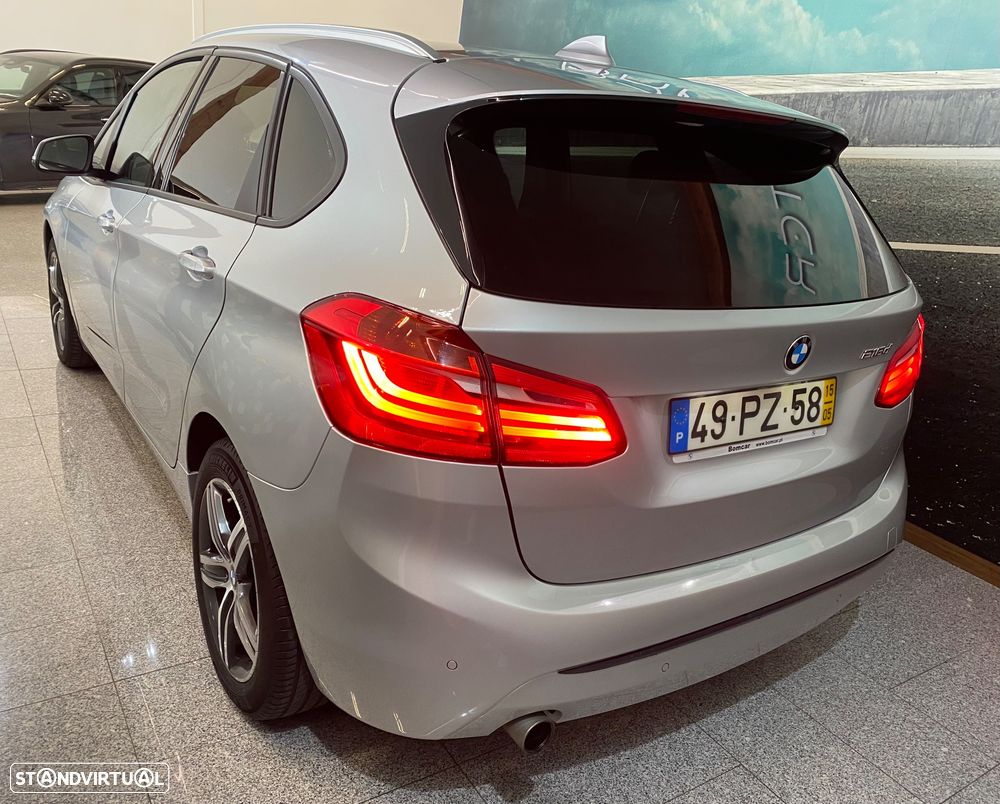 BMW 218 Active Tourer d Line Sport - 4