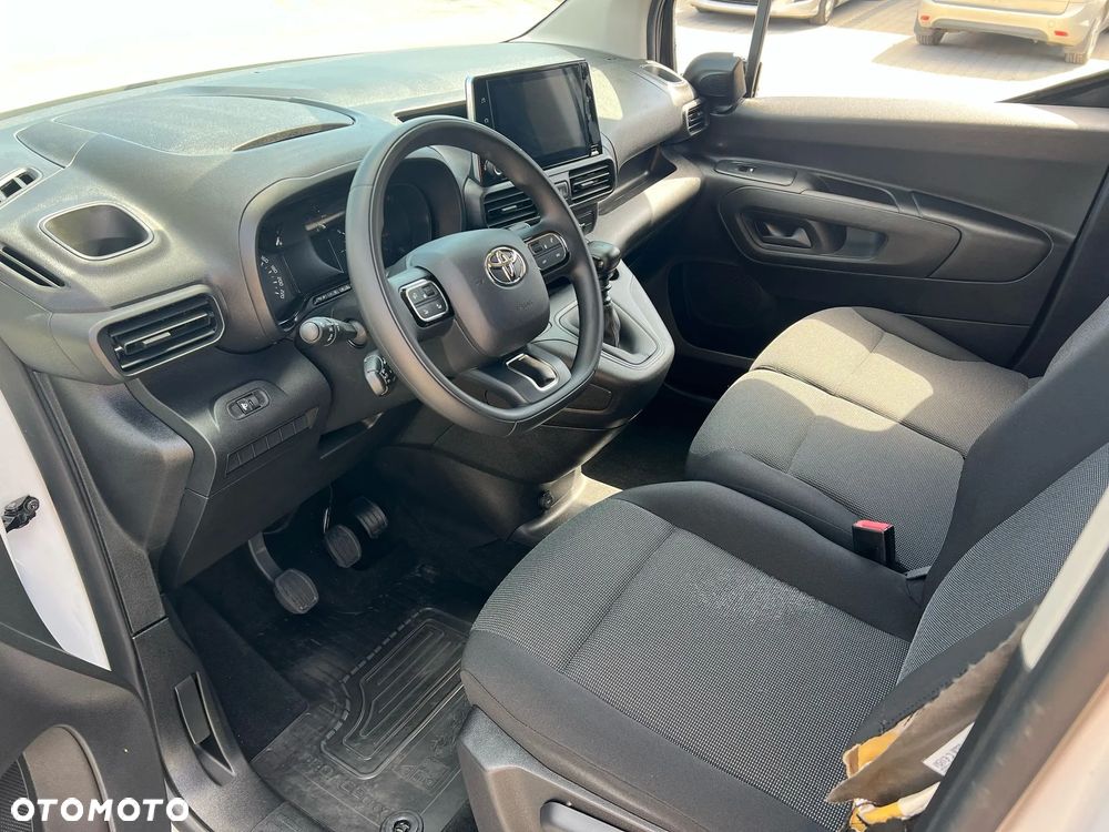 Toyota Proace City - 12