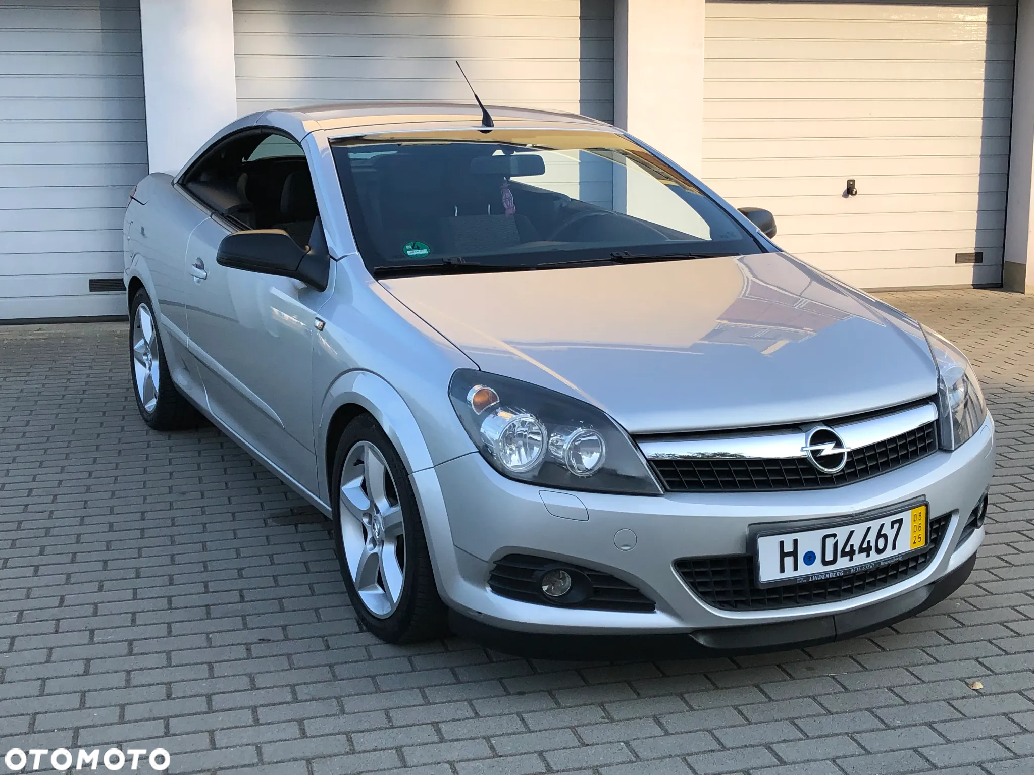 Opel Astra Twin Top 2.0 Turbo Edition - 19