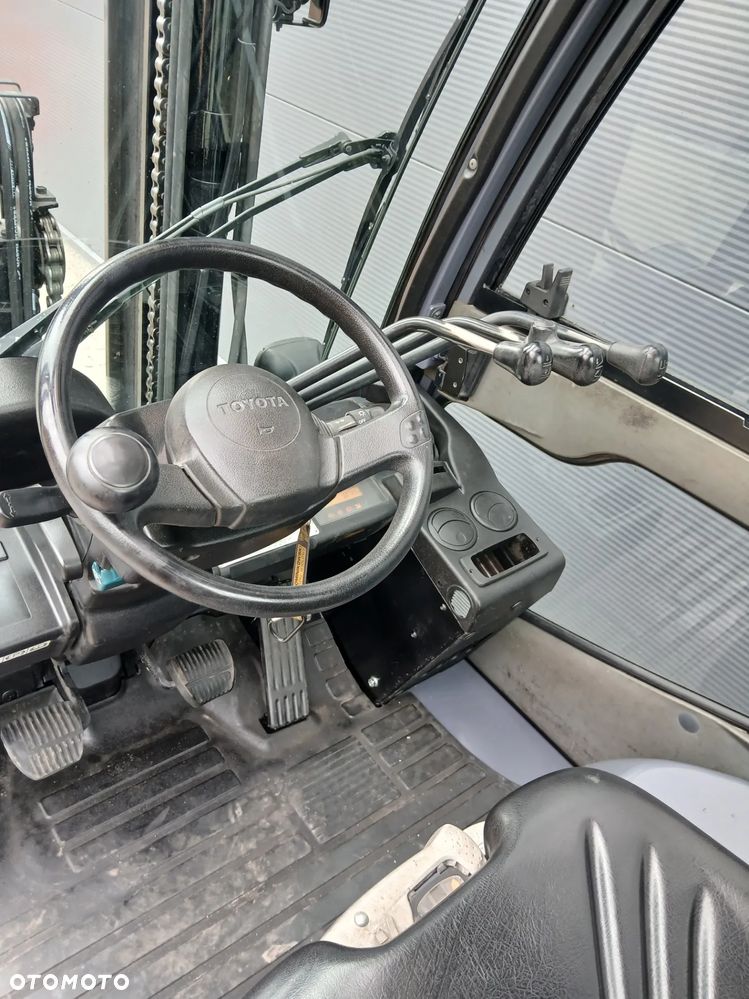 Toyota 02-8FGF30 - 7