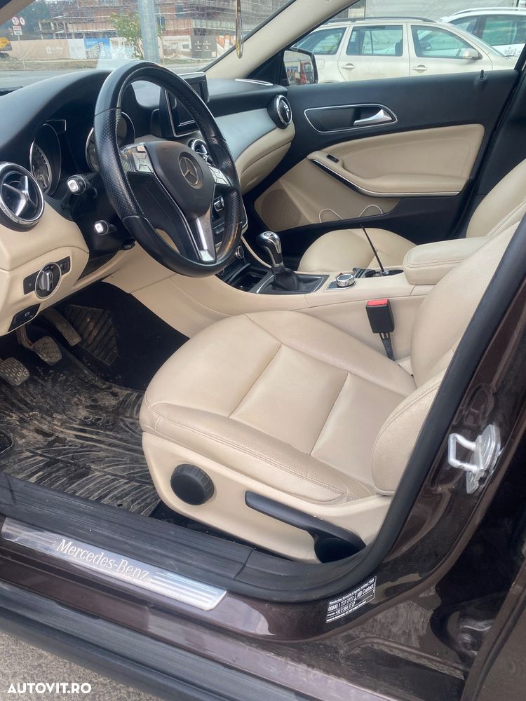 Mercedes-Benz GLA 200 (CDI) d - 19