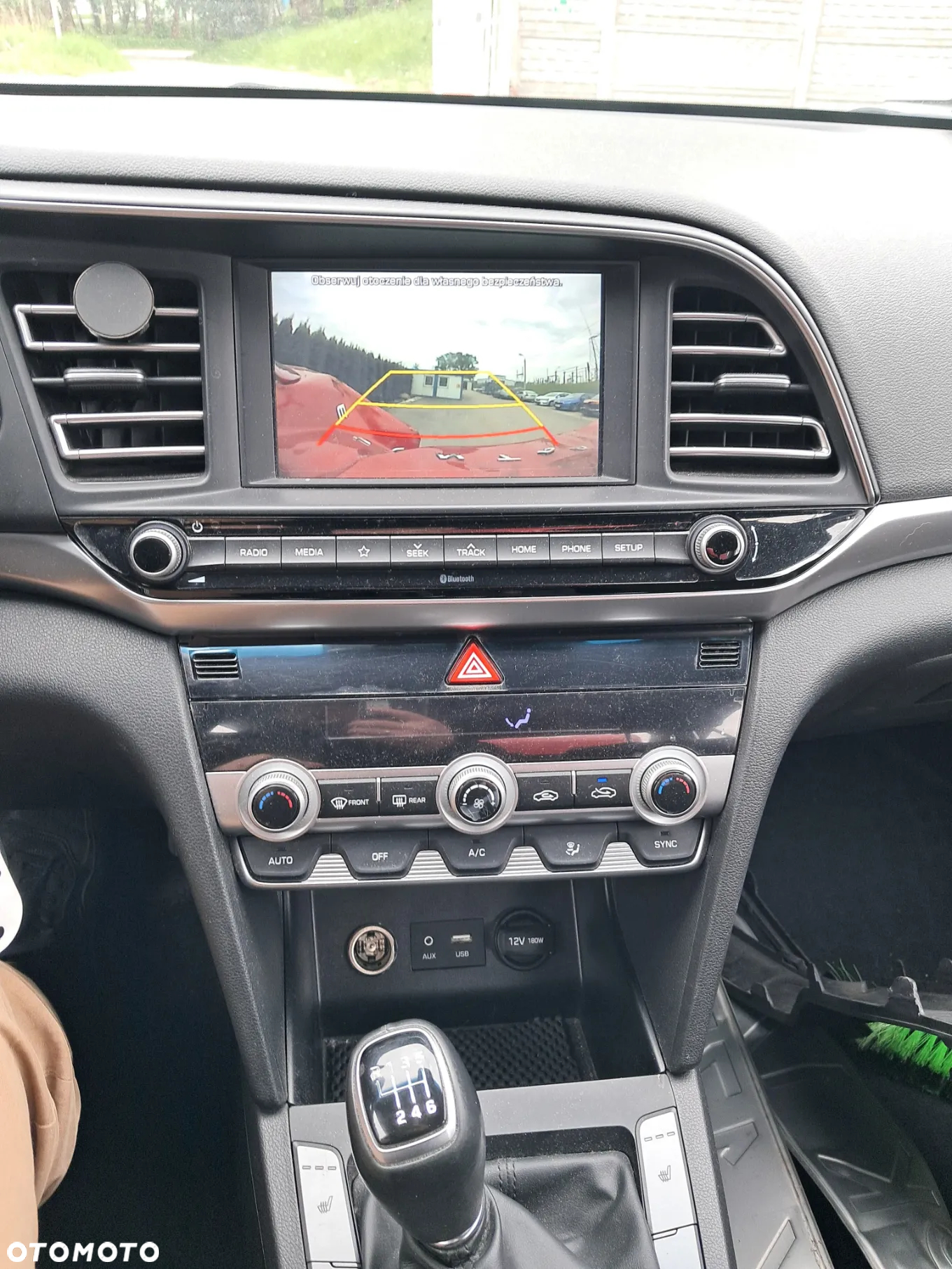 Hyundai Elantra - 10