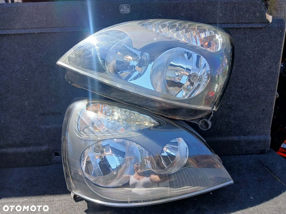 Renault Clio II Lift lampa przednia lewa, prawa - 1