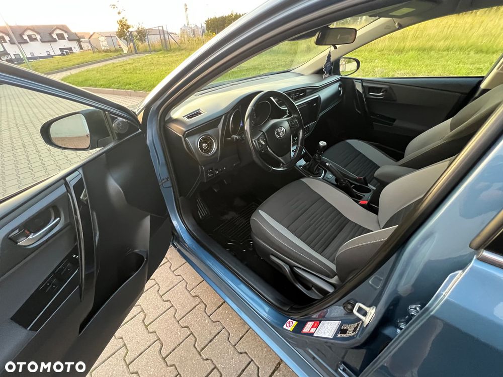 Toyota Auris - 8