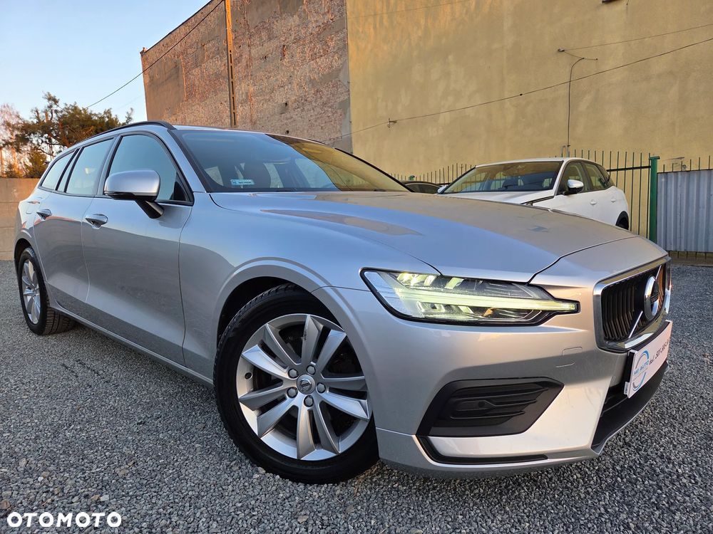 Volvo V60 D3 Momentum Pro - 5