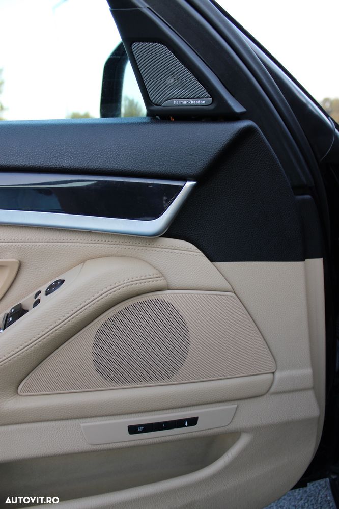 BMW Seria 5 520d Aut. - 29