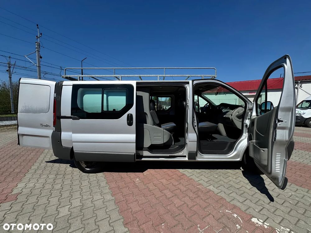 Renault Trafic 2.0 dCi 115 Combi L1H1 - 4