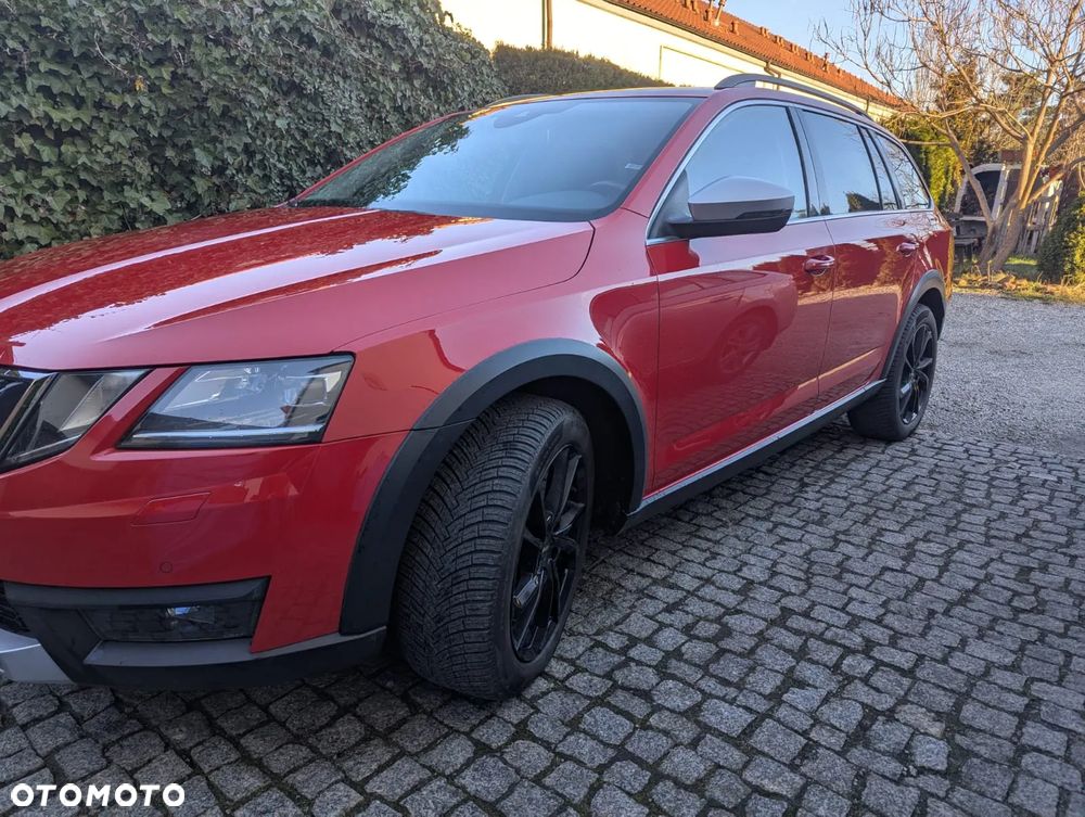 Skoda Octavia 2.0 TDI 4x4 DSG Scout - 3