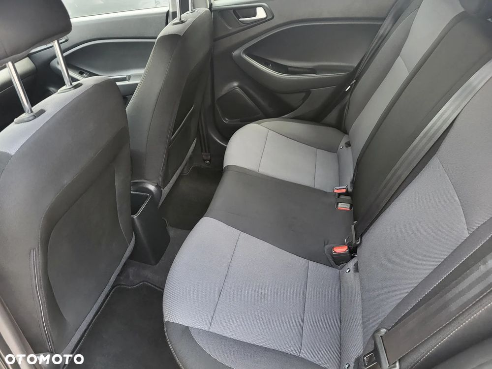 Hyundai i20 1.4 Comfort - 21