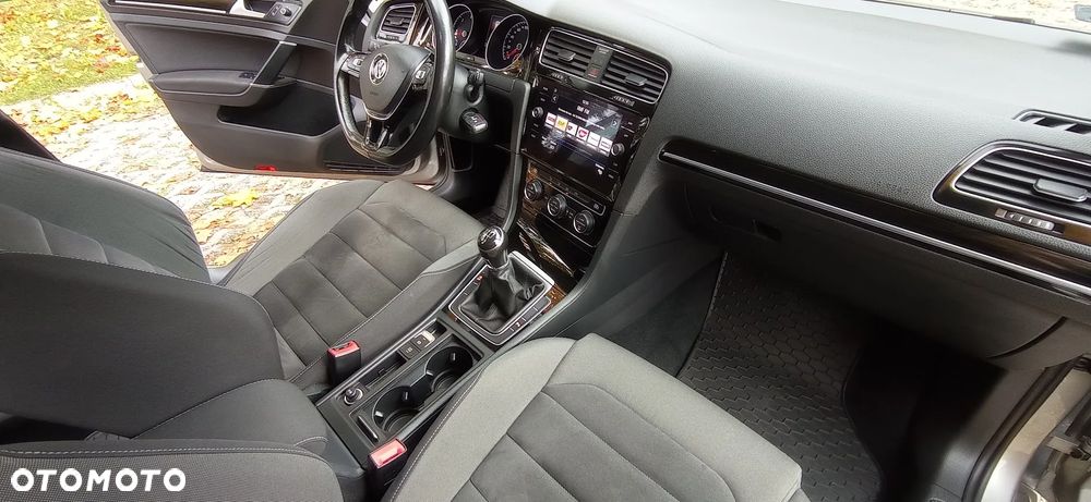 Volkswagen Golf 1.6 TDI BMT Highline - 11