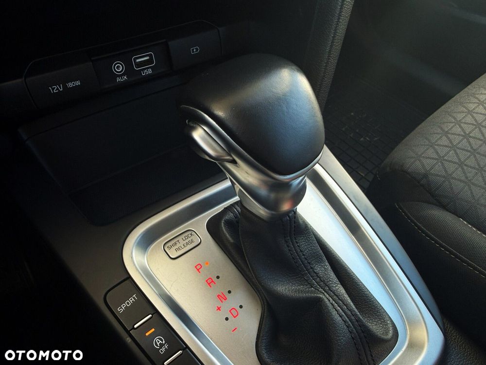 Kia Ceed 1.4 T-GDI M DCT - 24