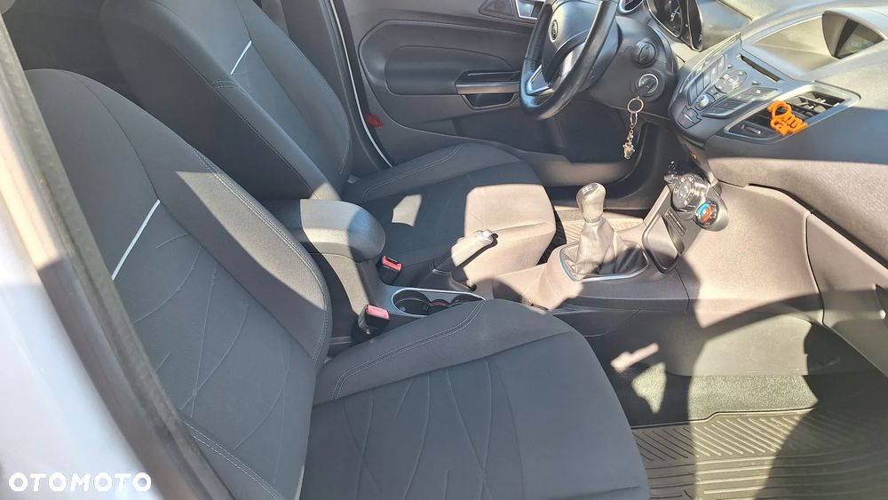 Ford Fiesta 1.25 Trend - 11