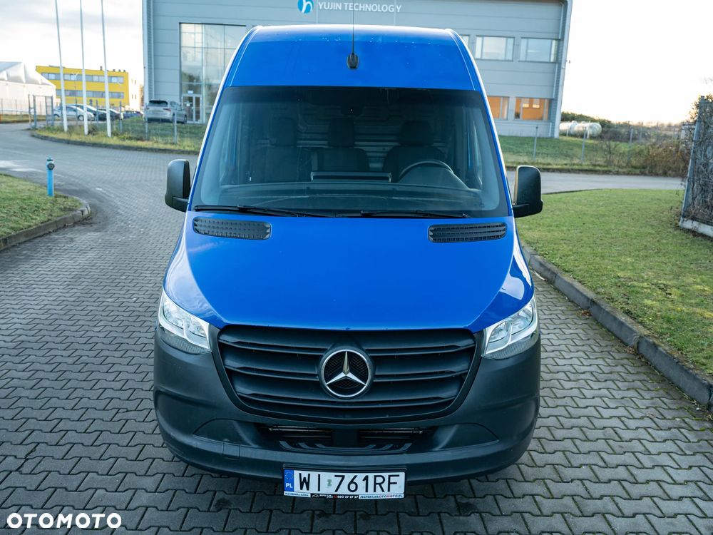 Mercedes-Benz Sprinter - 8
