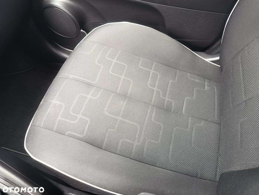 Kia Venga 1.6 CRDi 128 Dream Team Edition - 19