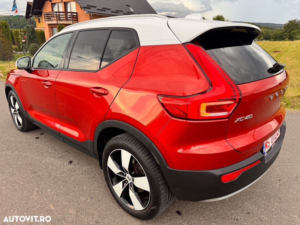 Volvo XC 40 D4 AWD Geartronic Momentum Pro - 4