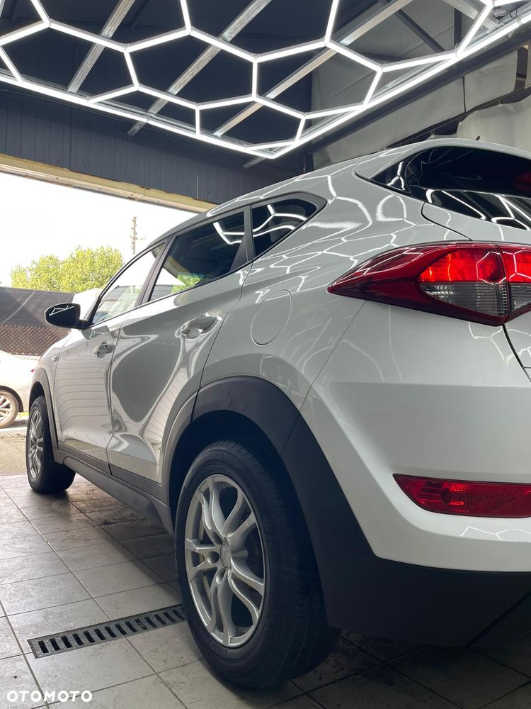 Hyundai Tucson blue 1.6 GDi 2WD Navi - 21