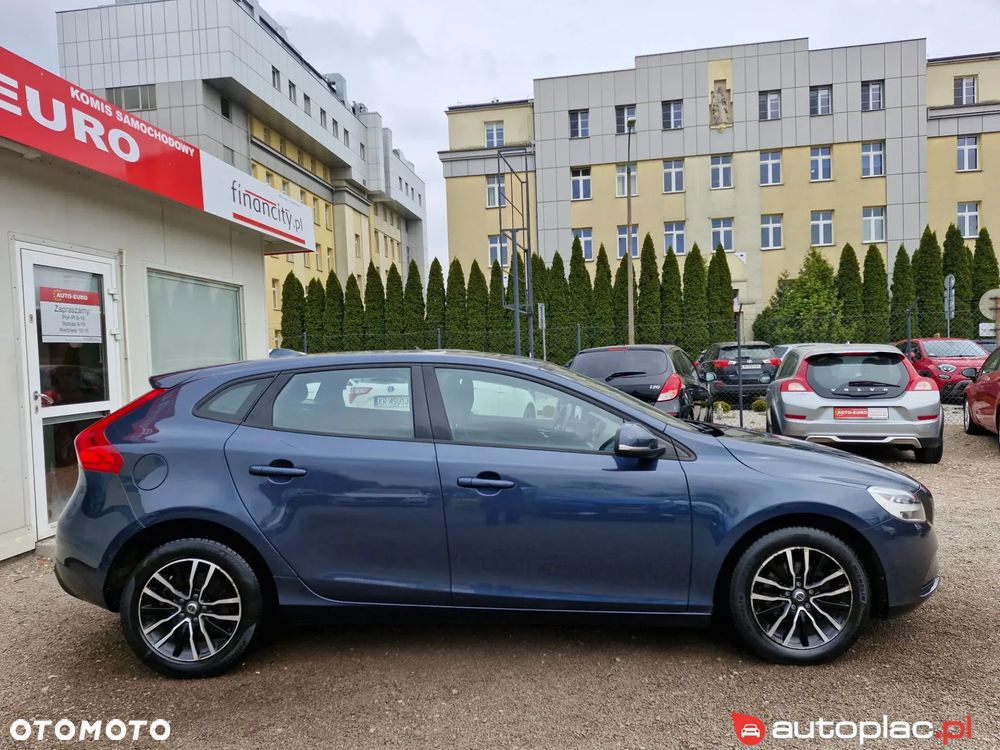 Volvo V40 D2 Momentum - 7