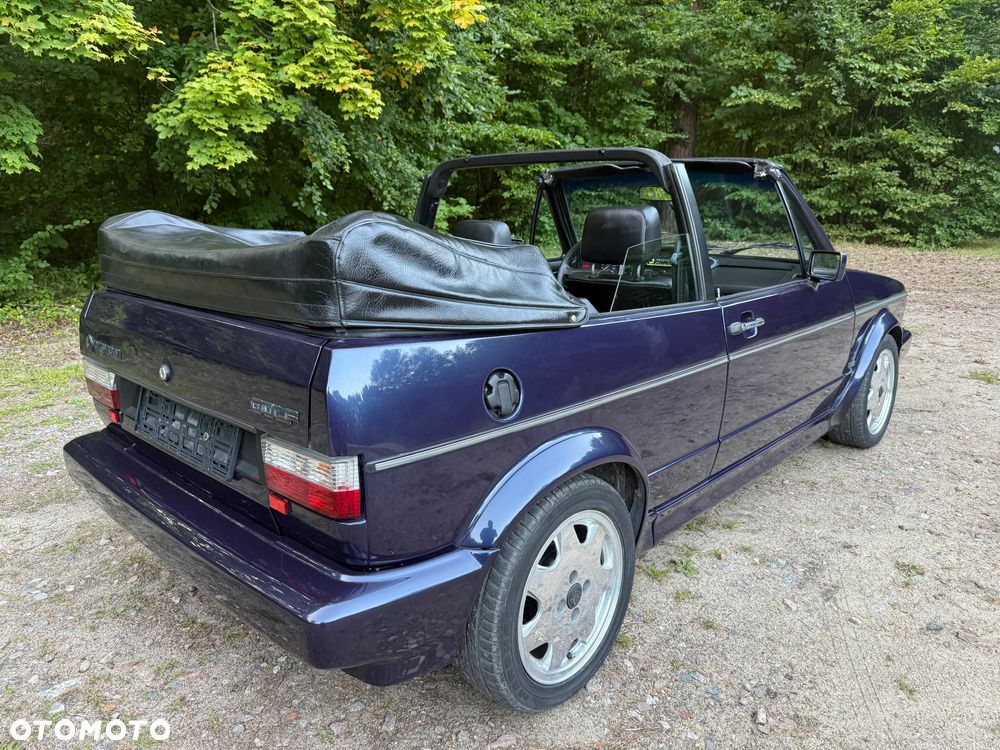 Volkswagen Golf - 24