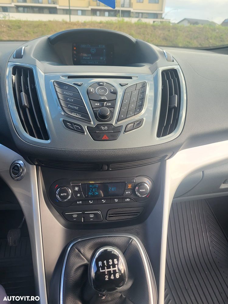 Ford C-Max - 12