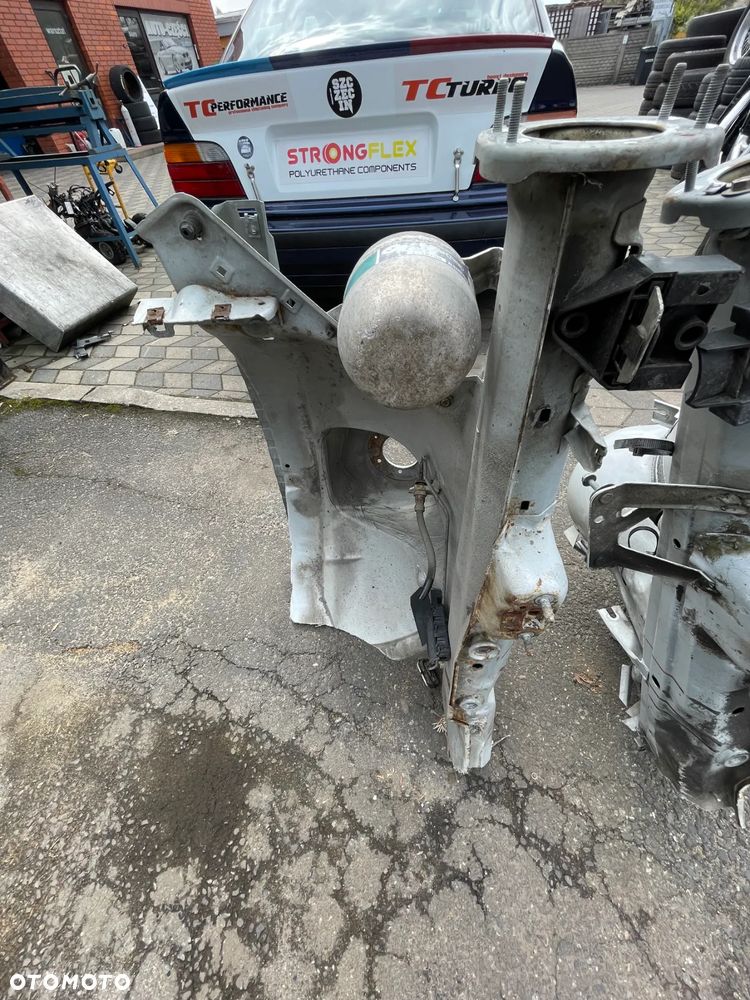 Bmw E36 Sedan  Podłużnica Prawa Lewa - 2