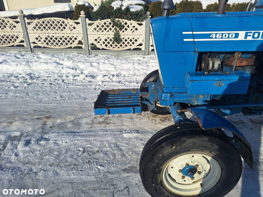 Ford 4600 - 10